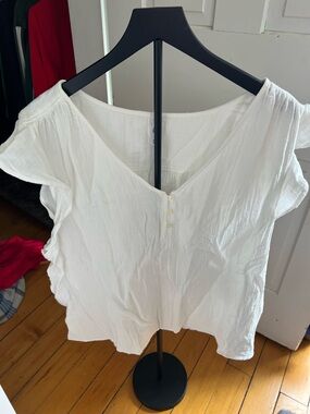 Women’s Gap White V-Neck Lightweight Blouse XXL
